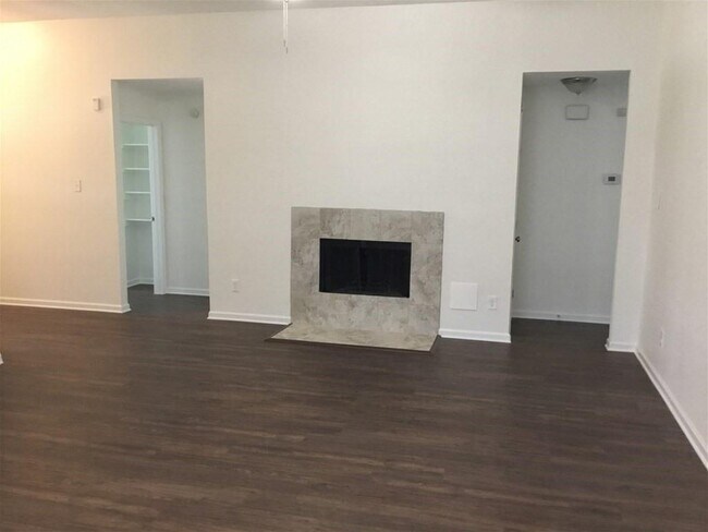 Building Photo - 1034 Chase Park Dr