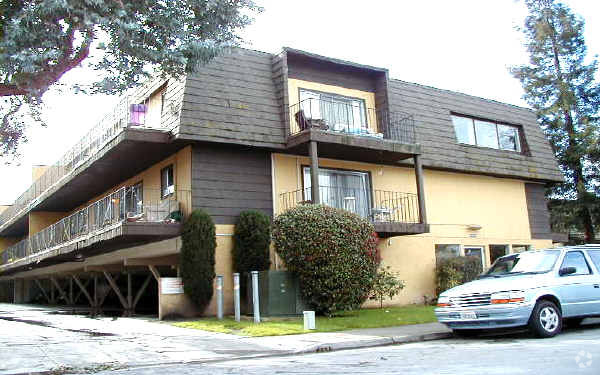 Building Photo - Gordon Square Apartments