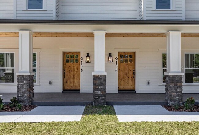 Foto del edificio - 913 E Osborne Ave