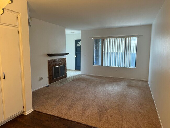 Foto del edificio - 7324 Quill Dr