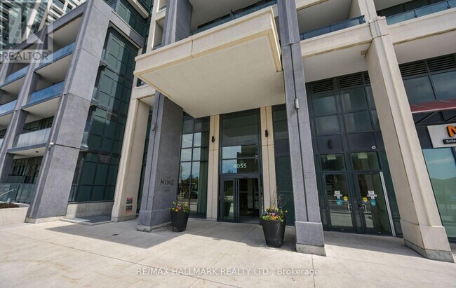 Building Photo - 4055-4055 Parkside Village Dr