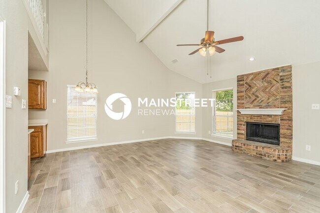 Building Photo - 4 Bedroom Pet-Friendly Home in Cedar Hill, TX with Main Street Renewal