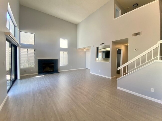 Building Photo - Spacious 2-Bedroom Home in Fremont – Beaut...