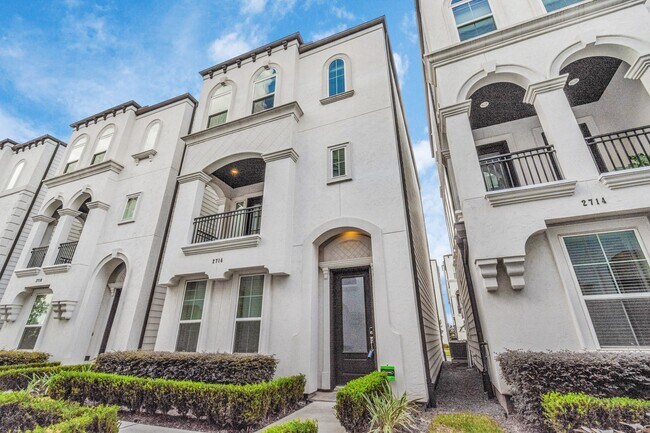 Foto del edificio - 2716 Freund St