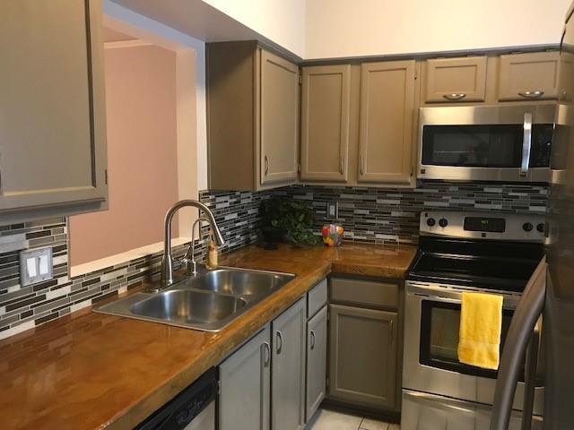 Foto del edificio - 1211 Jackson Blvd