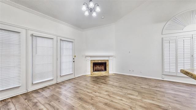 Foto del edificio - 5325 Bent Tree Forest Dr