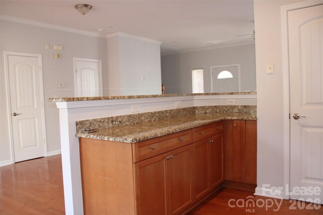 Building Photo - 1031 Central Park Cir