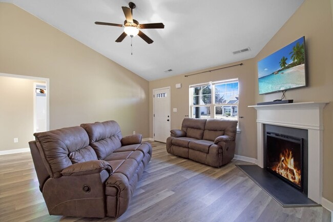 Foto del edificio - Gorgeous Home Off of Burgaw HWY