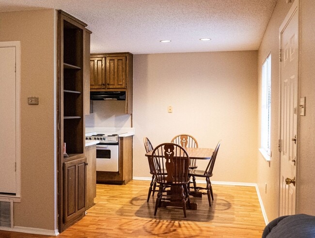 Foto del edificio - Waco Casablanca Condo!