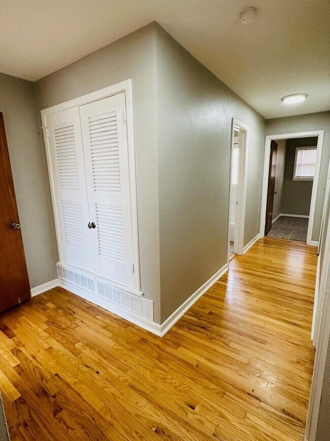 Building Photo - 4416 39th St