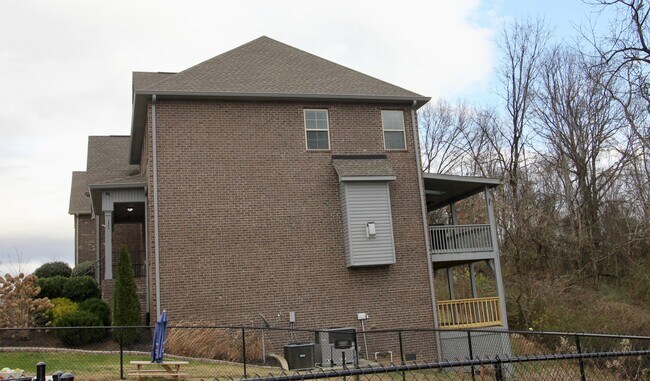 Building Photo - 8299 Tapoco Ln