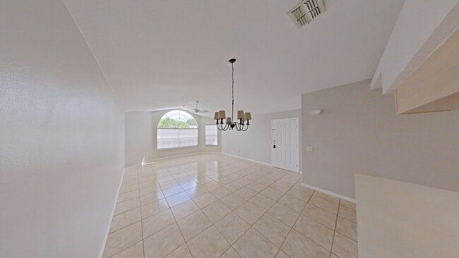 Foto del edificio - Lovely 3 Bed 2 Bath Condo in Villas at Isl...
