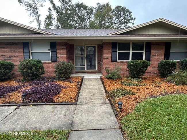 Building Photo - 2215 Gabriel Dr