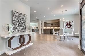 Foto del edificio - 4441 Amherst Ave