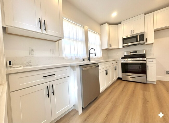 Foto del edificio - 854 Orange Ave