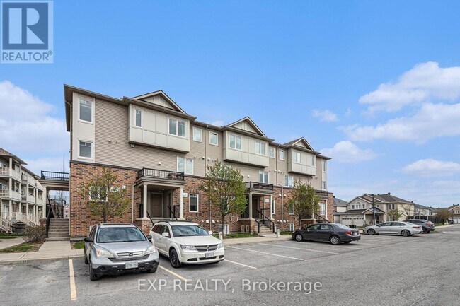 Building Photo - 250 Shanly Private