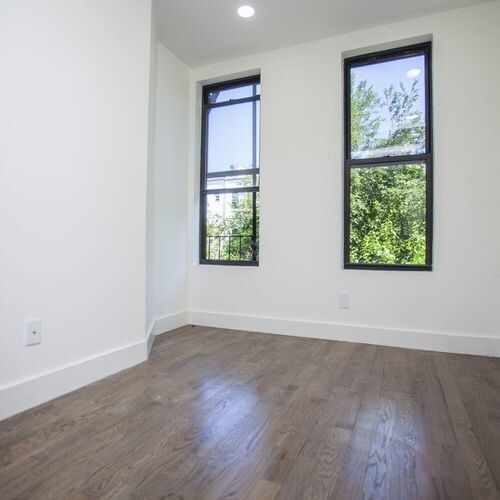 Building Photo - 272 Himrod St