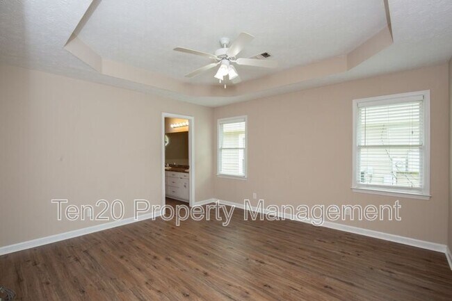Foto del edificio - 3801 Holland Ct