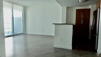 Building Photo - 300 S Biscayne Blvd