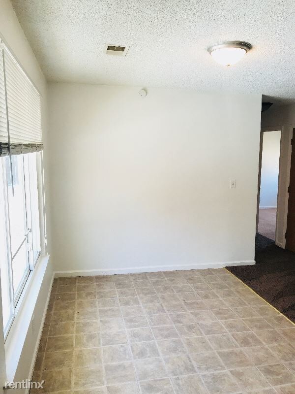 Building Photo - 1747 N 50th Ter