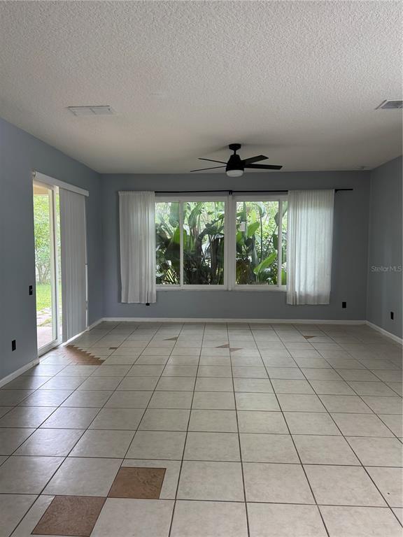 Foto del edificio - 1258 Snug Harbor Dr