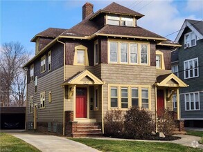 Building Photo - 2831 Avondale Ave