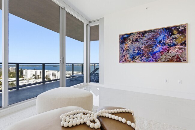 Foto del edificio - 220 Lake Shore Dr