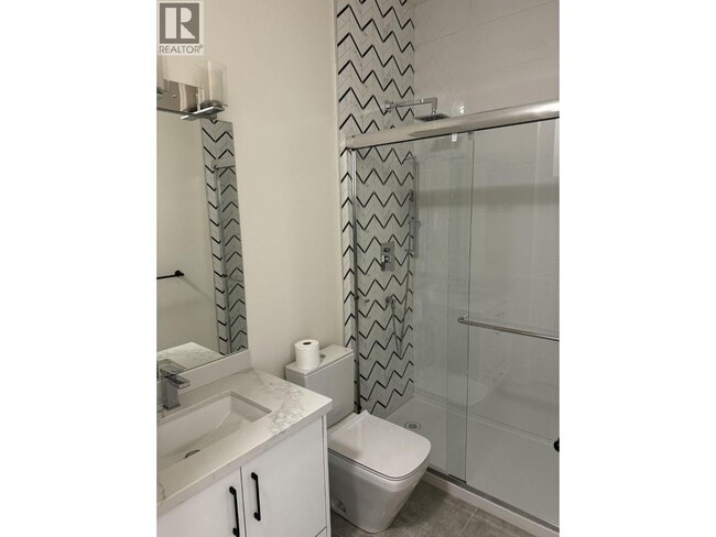 Photo du bâtiment - 106XX Southgate Rd