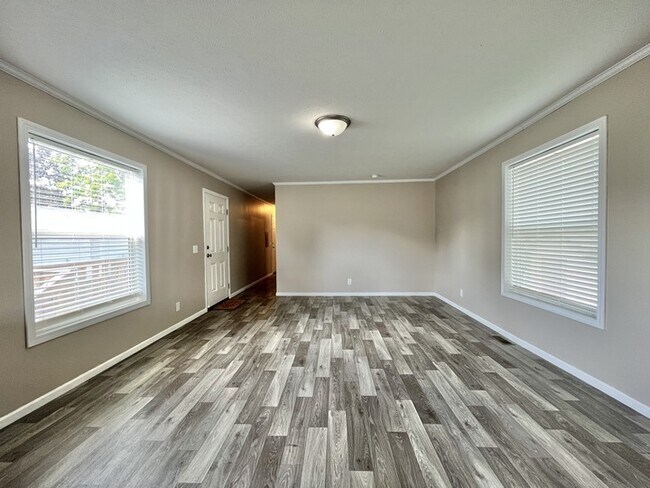 Foto del edificio - 3701 2nd St