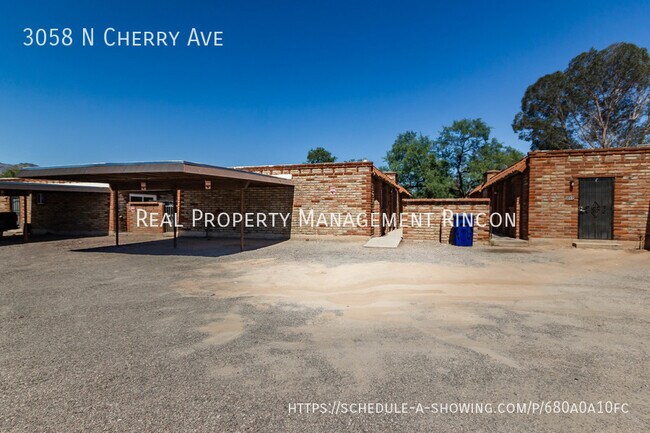 Foto del edificio - 3058 N Cherry Ave