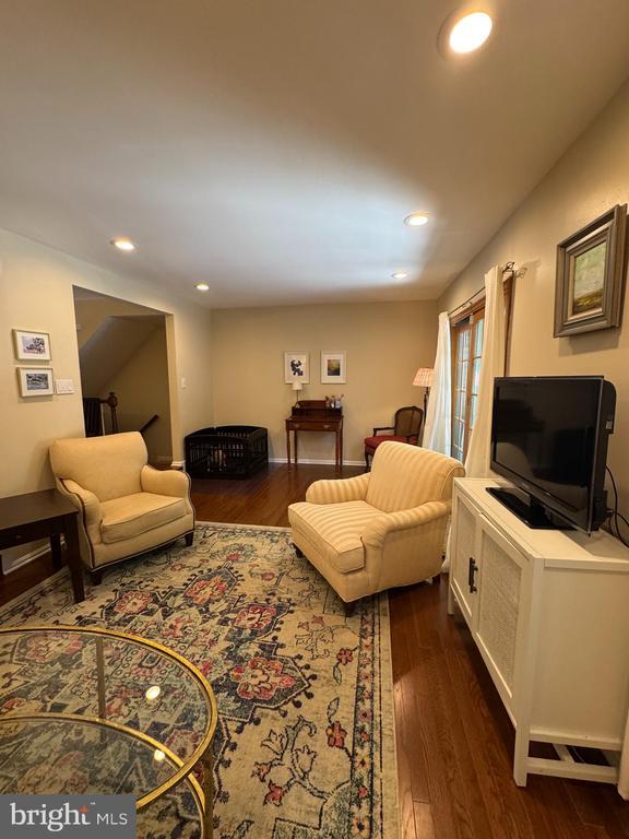 Foto del edificio - 5737 Walnut Wood Ln
