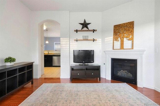 Foto del edificio - 7329 Lowell Blvd
