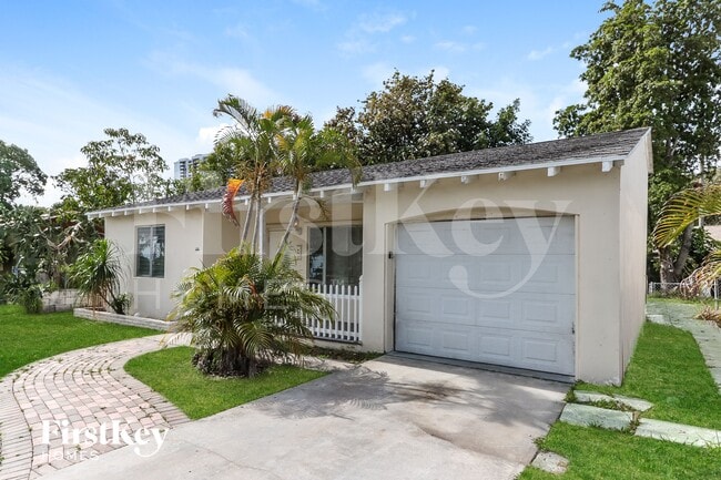 Building Photo - 506 58th St