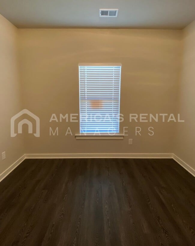 Building Photo - Home for Rent in Jemison, AL... Available ...