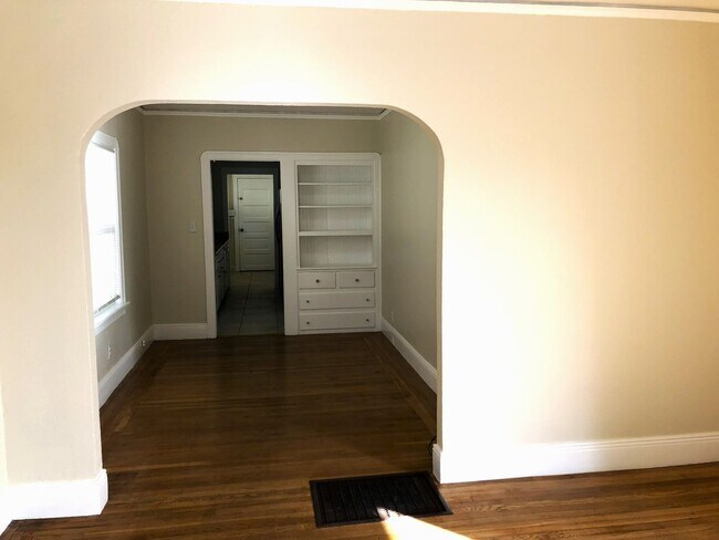 Foto del edificio - F03230