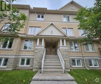 Building Photo - 203 Paseo Private