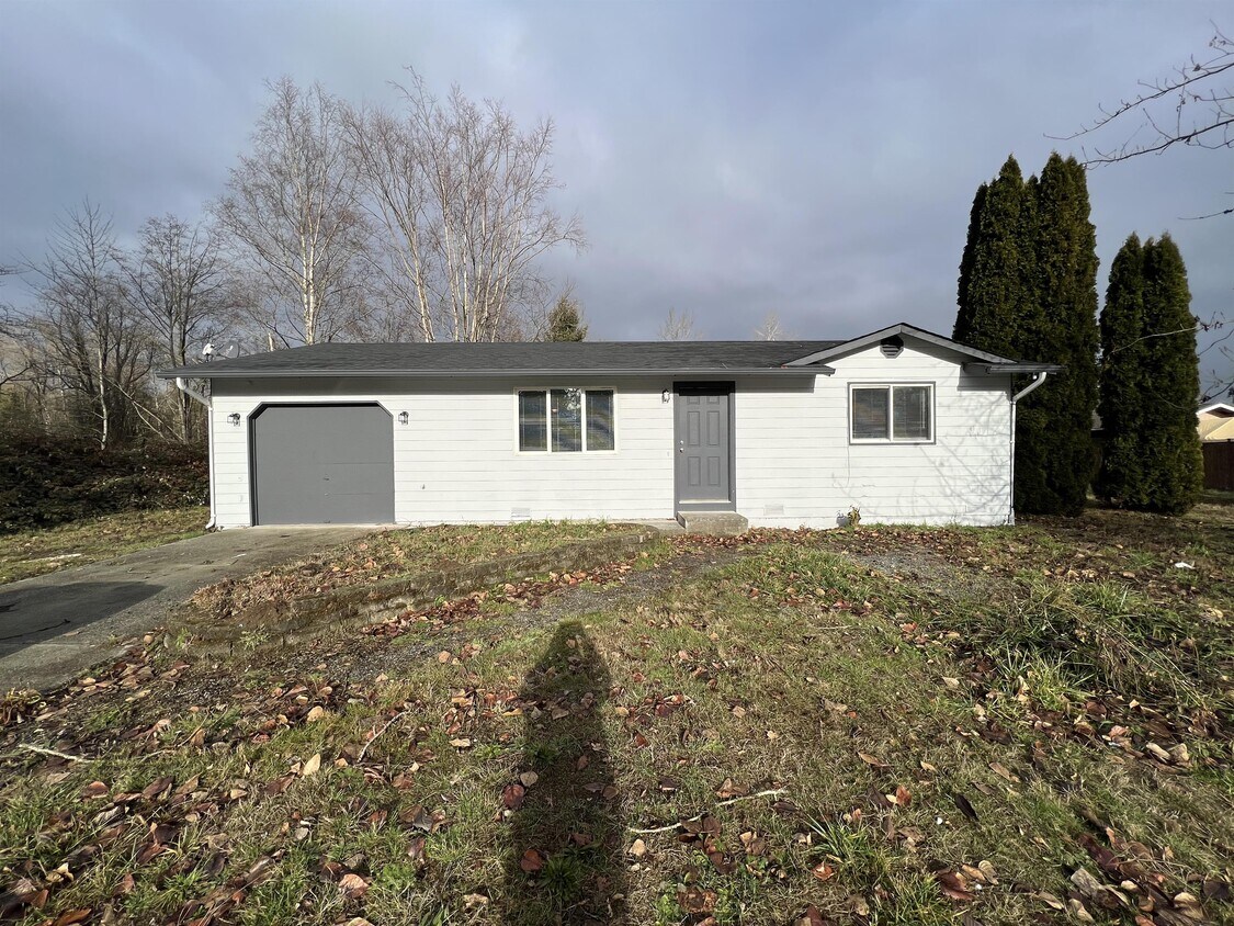 Foto principal - 2023 143rd Pl NE