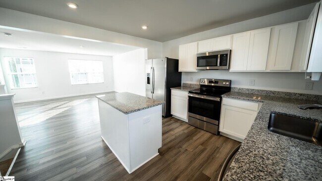 Building Photo - 226 Coldwater Creek Ct