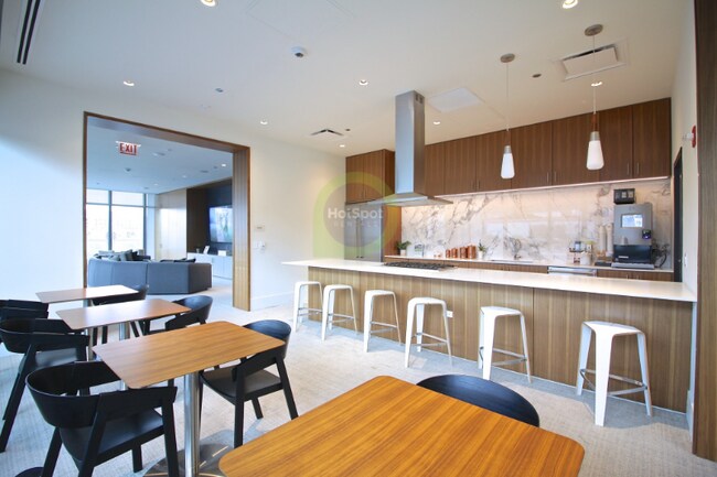 Foto del edificio - 318 W Chestnut St
