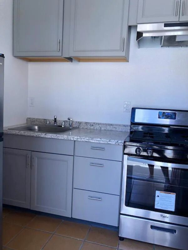 Foto del edificio - 416 1/2 North School Street, 3