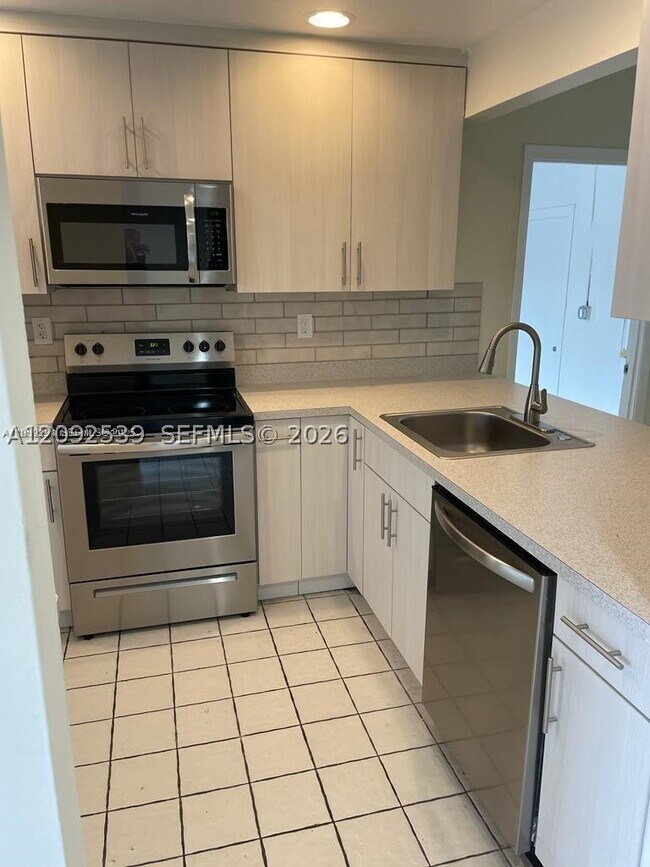 Foto del edificio - 9601 W Heather Ln