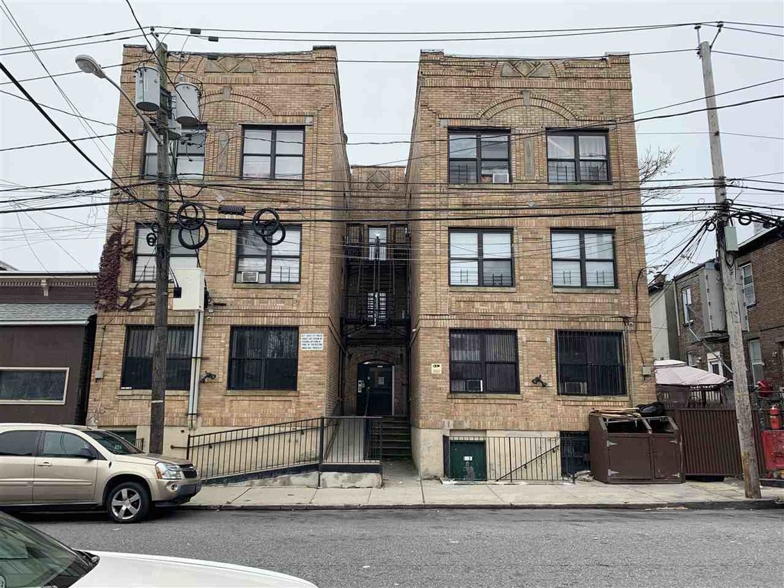 205 Union St Unit 1, Jersey City, NJ 07304 Apartment for Rent in