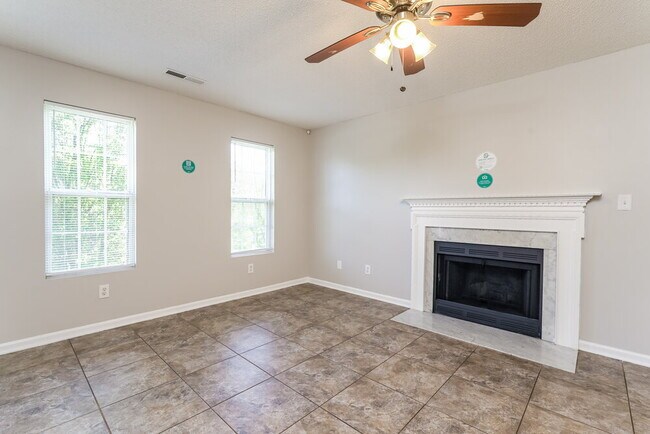 Building Photo - 2263 Briar Glen Rd