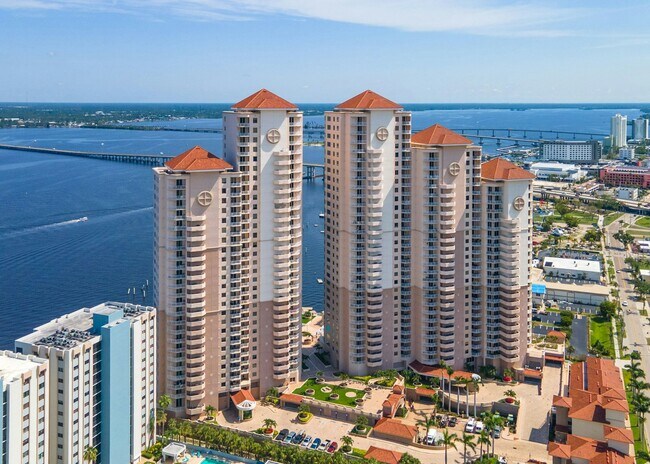 Foto del edificio - 2104 West First Street, Unit 1902