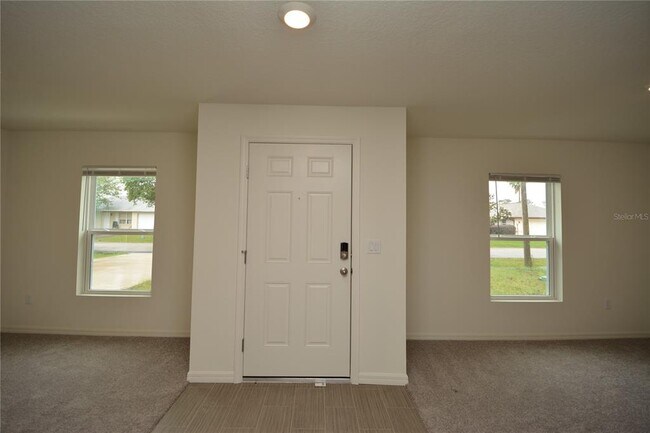 Building Photo - 4 Burnham Ln
