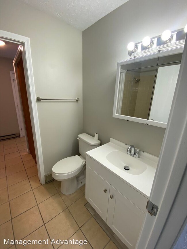 Building Photo - 3 br, 1 bath House - 708 Clifty Falls Lane