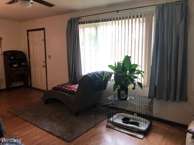 Building Photo - 3 br, 2 bath House - 1243 Clearview Blvd