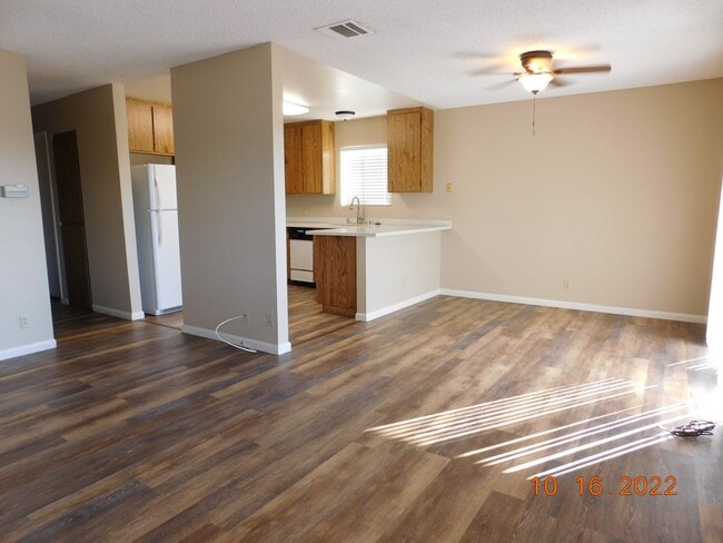 Building Photo - PLACE-1332 N El Prado St