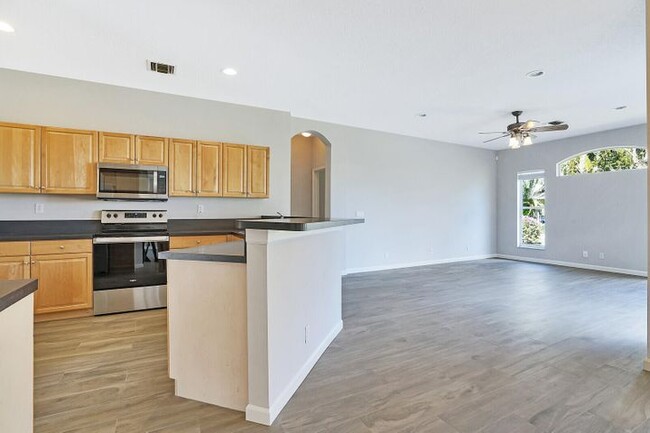 Building Photo - 3714 Royal Cypress Ln