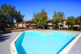 Building Photo - Vista Arbor